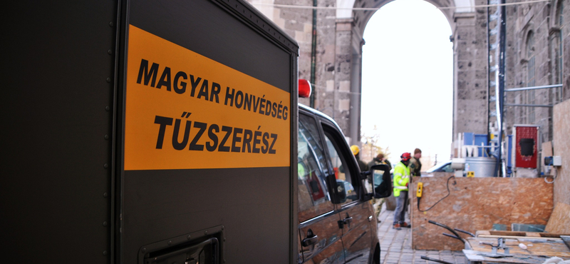 Második világháborús robbanótöltetet találtak az esztergomi bazilika kupolájában