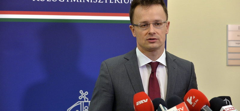 Szijjártó: "Nem kerüljük meg az oroszok elleni szankciókat"
