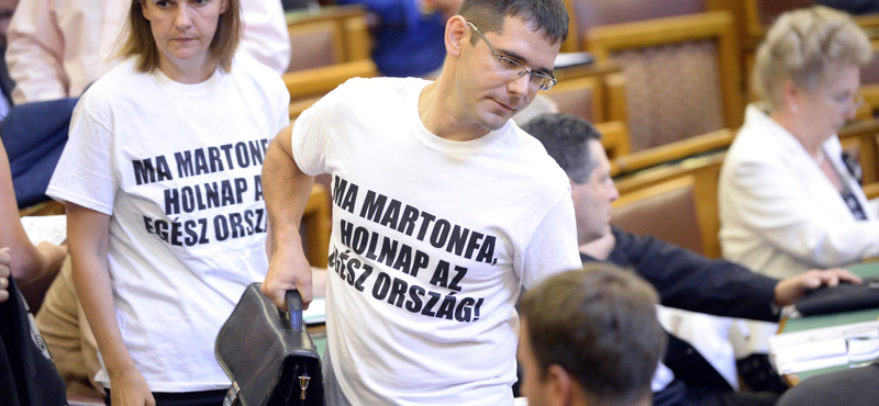 Lázár vizsgálatot követel a Jobbik parlamenti trollkodása miatt