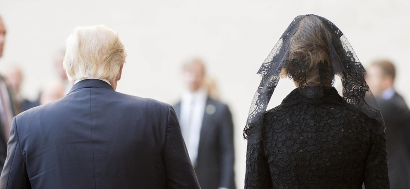 Úgy tűnik, Rómában is elege lehetett elnök férjéből Melania Trumpnak – videó