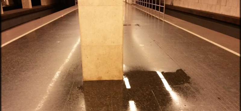 Fotó: beázott a 2-es metró