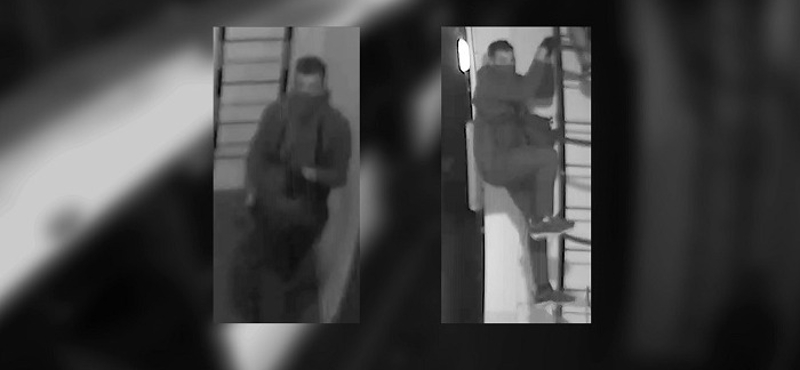 Felvette a kamera, ahogy bemásztak a remízbe összefújni két metrókocsit