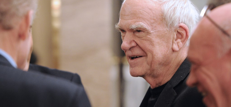 Kundera 40 év után visszakapta cseh állampolgárságát