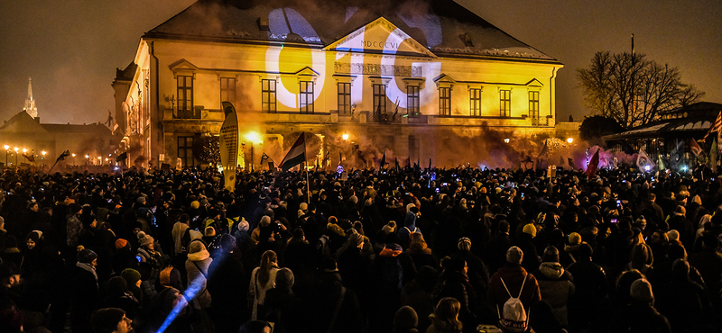 Az egójánál fogta meg a kormányt az O1G-kampány, és a Fidesz tehetetlen ellene