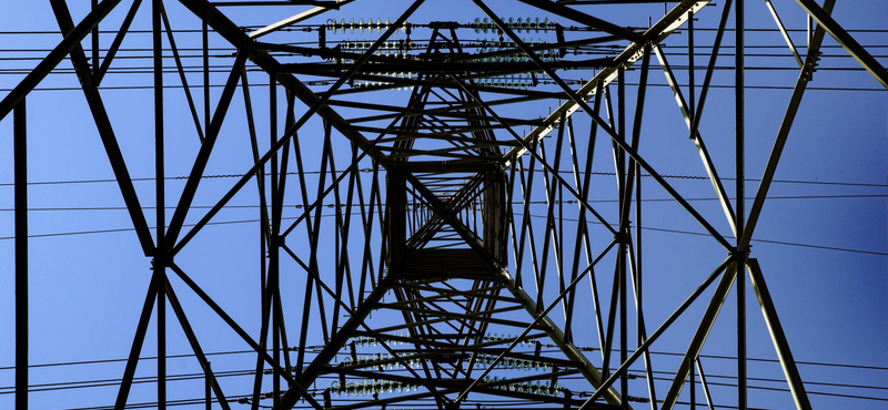 Teljes a káosz az energiabeszerzéseknél, a kereskedők sokszor árajánlatot sem mernek adni a cégeknek
