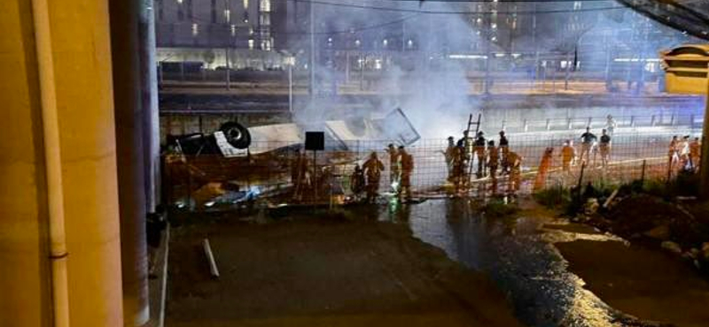Legalább 21 halottja és 18 sérültje van a Velence közelében történt buszbalesetnek