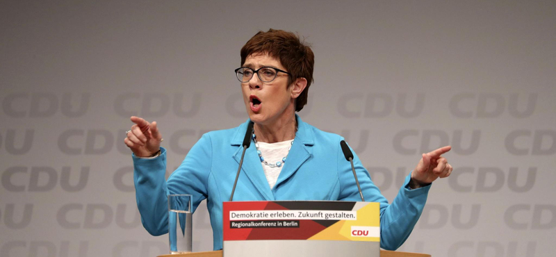 Lemond a CDU vezetéséről Annegret Kramp-Karrenbauer