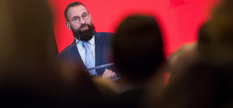 Belga ügyészség: Drog volt Szájer József hátizsákjában