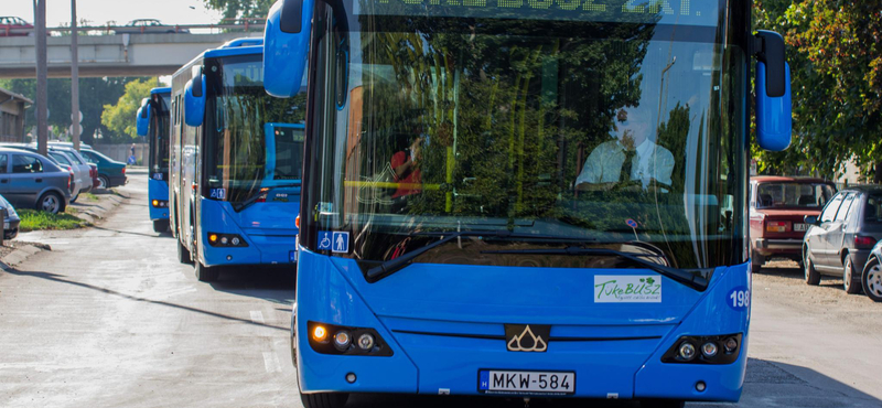 Csütörtöktől használhatják az utasok az új pécsi buszokat - fotók 