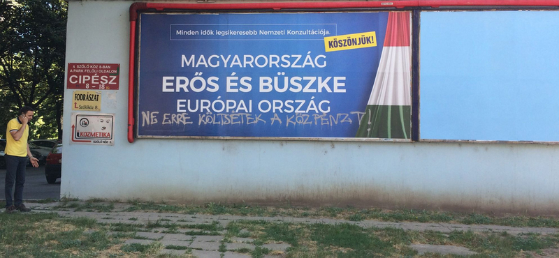 Az Alkotmánybíróság megvédte a plakáttörvényt