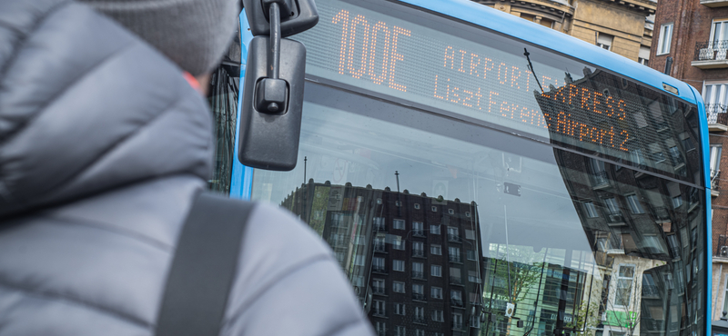 Évekbe telt, de rájött a BKK, hogyan ismerhetik fel a turisták a reptéri buszt