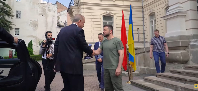 NAÜ-küldöttség megy a zaporizzsjai atomerőműbe, az ukránok oldalán áll Erdogan – ez történt a háború 176. napján