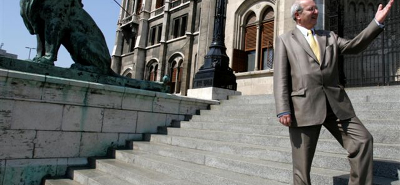 Így akarják hatástalanítani Orbán csapdáit