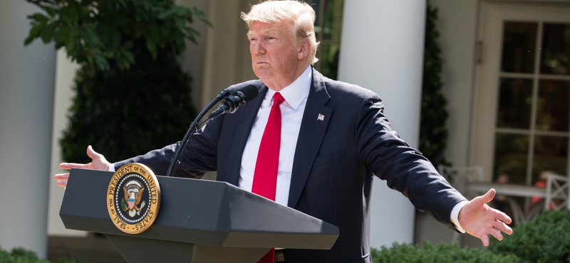Vagy Trump hazudik, vagy az ügyvédje