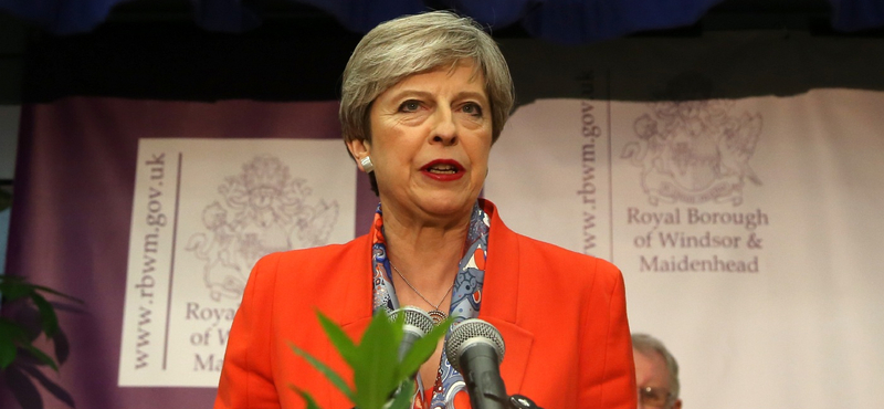 Az internet népe nem kíméli Theresa Mayt – beindult a mémgyár