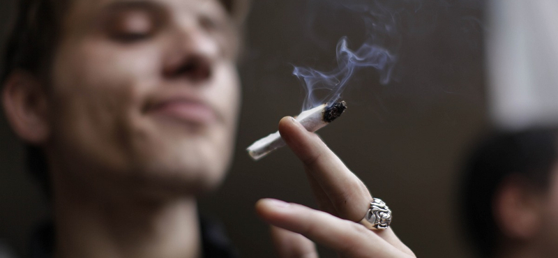 Úgysem bírja szusszal a rendőrség? Néhány fiatal életét azért tönkretehetik