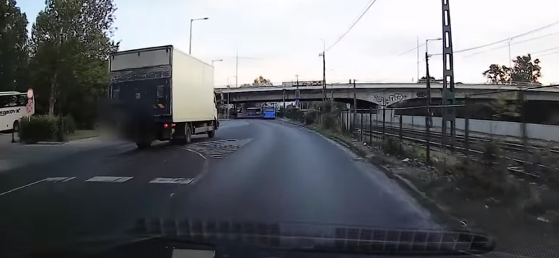 Mikor indít eljárást a rendőrség egy autós videó alapján? Itt a válaszuk