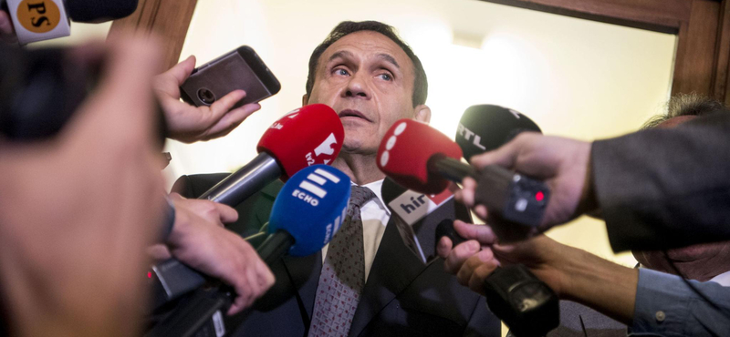 A rendőrség fenntartja Gyárfás meggyanúsítását a Fenyő-ügyben, a vádemelésről az ügyészség dönt