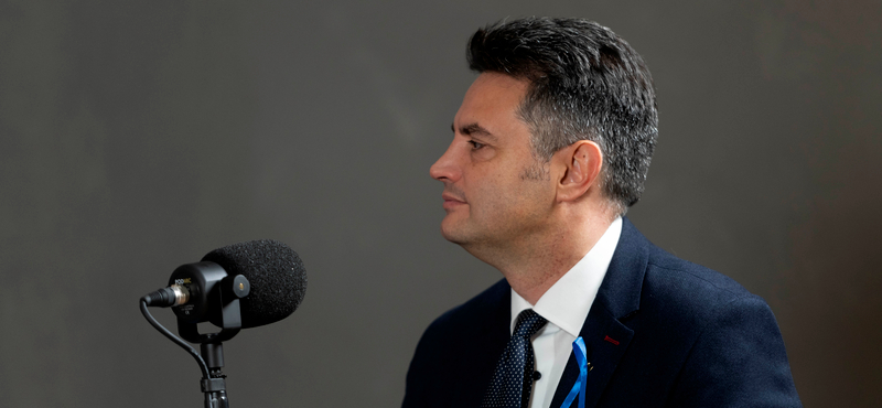 Összeomló fideszes hazugságok és egy „hiteles alternatíva” – erről beszélt Márki-Zay Péter a Fülkében