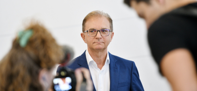 Tóth Csaba mentelmi jogának felfüggesztését jasvasolják – az ügyészség 250 milliós kenőpénzről ír