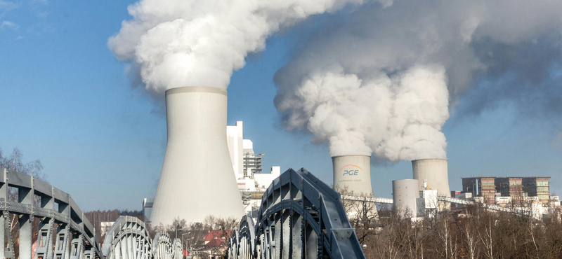 Tovább nőtt a világ szénerőműveinek kapacitása, noha mindenki megfogadta, hogy csökkenti azt
