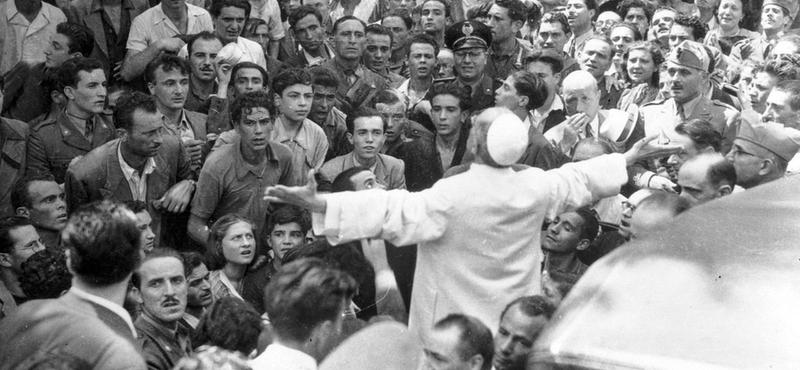 A vatikáni archívumokból végre kiderülhet az igazság „Hitler pápájáról”