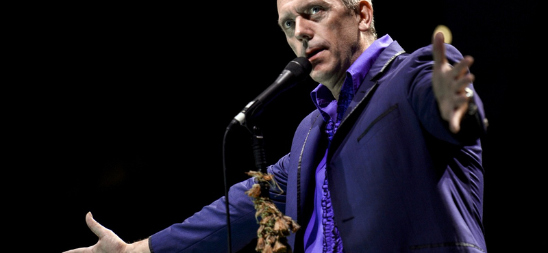 "Annyira gyönyörű, hogy oda se merek nézni" - megérkezett Dr. House Budapestre