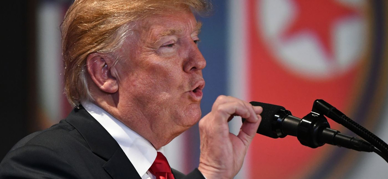 Páváskodhat Trump a választóinak, a Google vígan üzletel Kínával