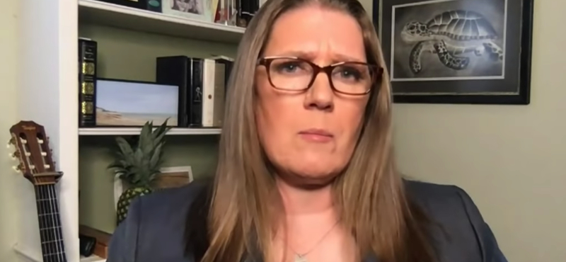 Mary Trump kész nevet változtatni, hogy eltávolodjon Donald Trumptól
