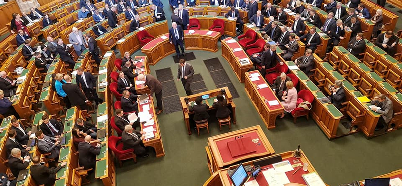 Se a kormánypárti, se az ellenzéki frakciók nem kapnak szót a Trianon emlékülésen