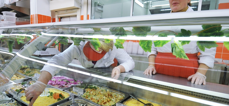 A szakmai szervezet szerint a napi működést veszélyezteti a járvány a kereskedelemben