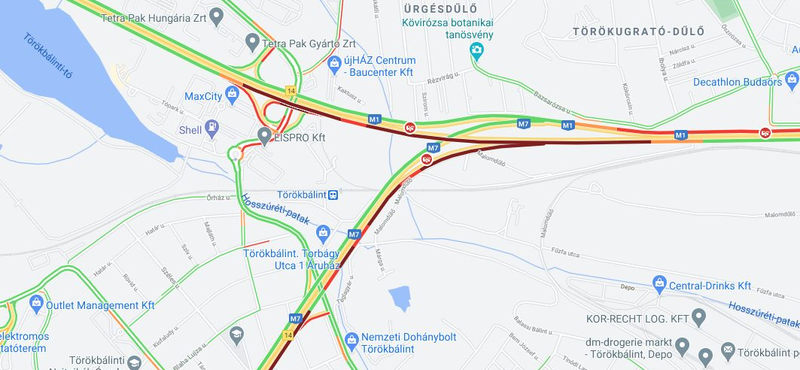 Négy autó ütközött az M1–M7 közös szakaszán Budaörsnél, leterelik a forgalmat