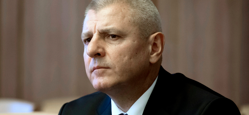 Nagykövetként szolgál tovább a katonai titkosszolgálat leváltott főigazgatója