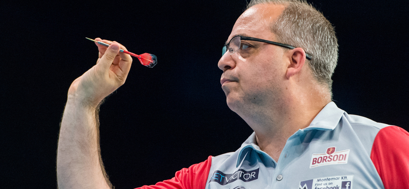 „Egy focilabda árából hét nyelven beszélő dartsnyilat veszel” – Székely „Penge” Pállal hangolódunk a dartsvilágbajnokságra