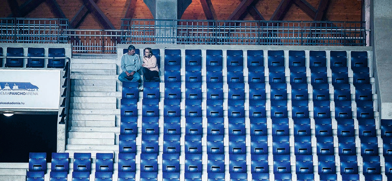 A kampány kellős közepén kiderül, ki támogatta Orbán hobbiját