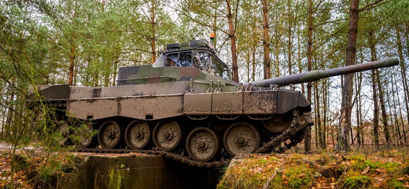 Újabb Leopard 2-es harckocsikat indított útnak Ukrajna felé Kanada