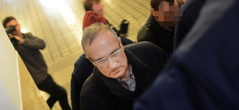 Újfent lakhelyelhagyási tilalmat rendeltek el Simon Gáborral szemben
