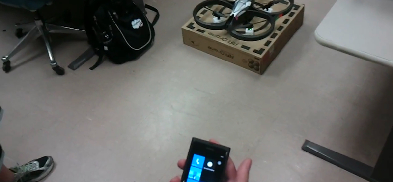 Alakul az AR.Drone 2.0 irányítása Windows Phone okostelefonnal [videó]