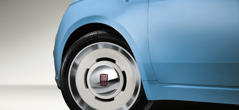 Ki mondta, hogy a kis Fiat 500-assal nem megy a drift? – Videó