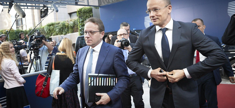 Elvehetik a bővítési portfóliót Várhelyi Olivértől