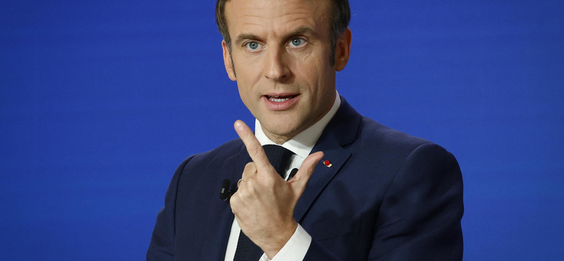Magyarországgal vágott vissza egy bekiabálónak Macron