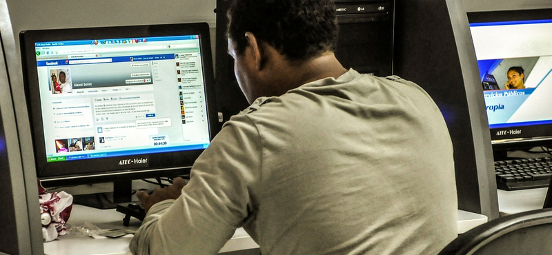 Így találhat állást a Facebookon