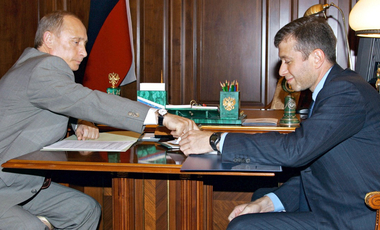 Nyertesek és vesztesek – Hogyan szelídítette meg Putyin az oligarchákat?